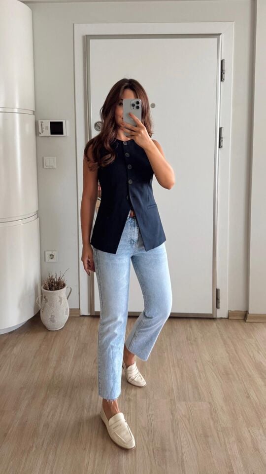 Yuvarlak Yaka Yelek Laci