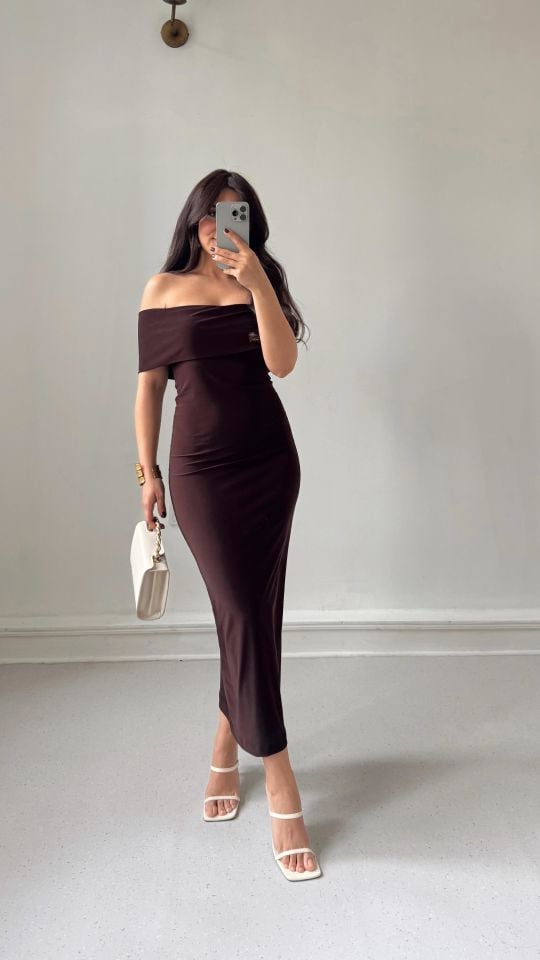 Madonna Yaka Kahve Elbise