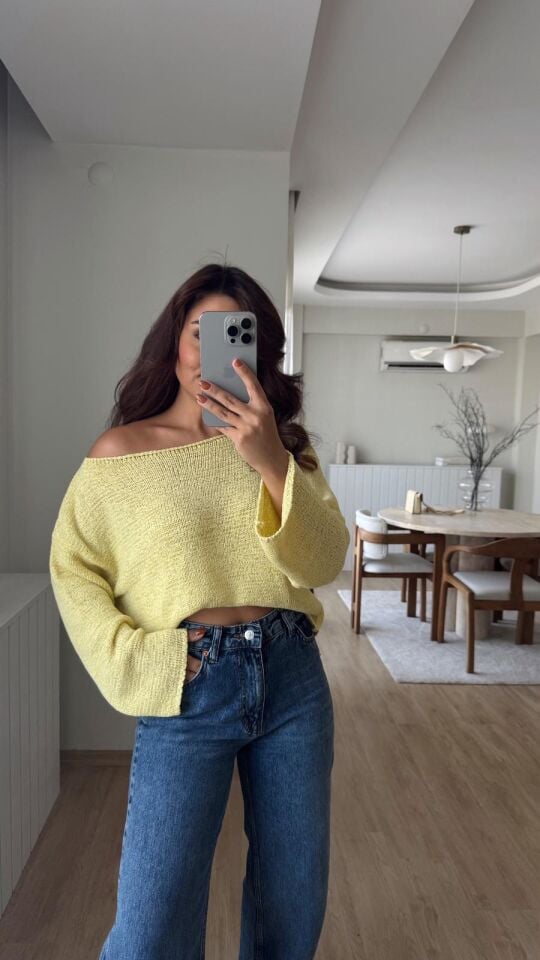 Kayık Yaka İnce Kazak Sarı