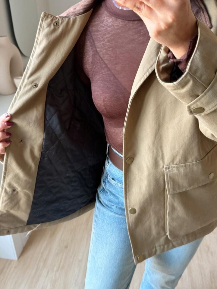 Kadife Yaka Parka Haki