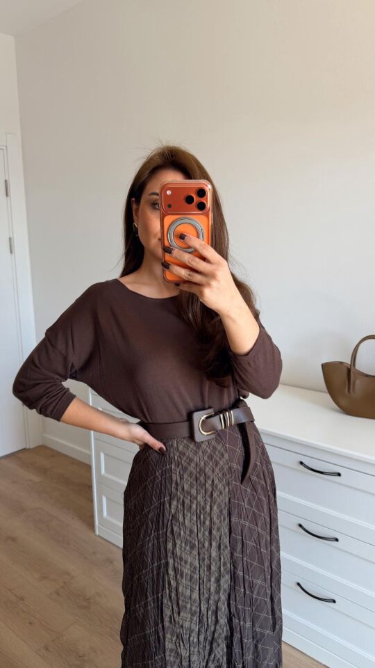 Bisiklet Yaka İnce Bluz Kahve