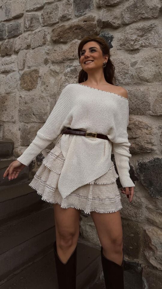 Yaka Taşlı Kazak Ekru