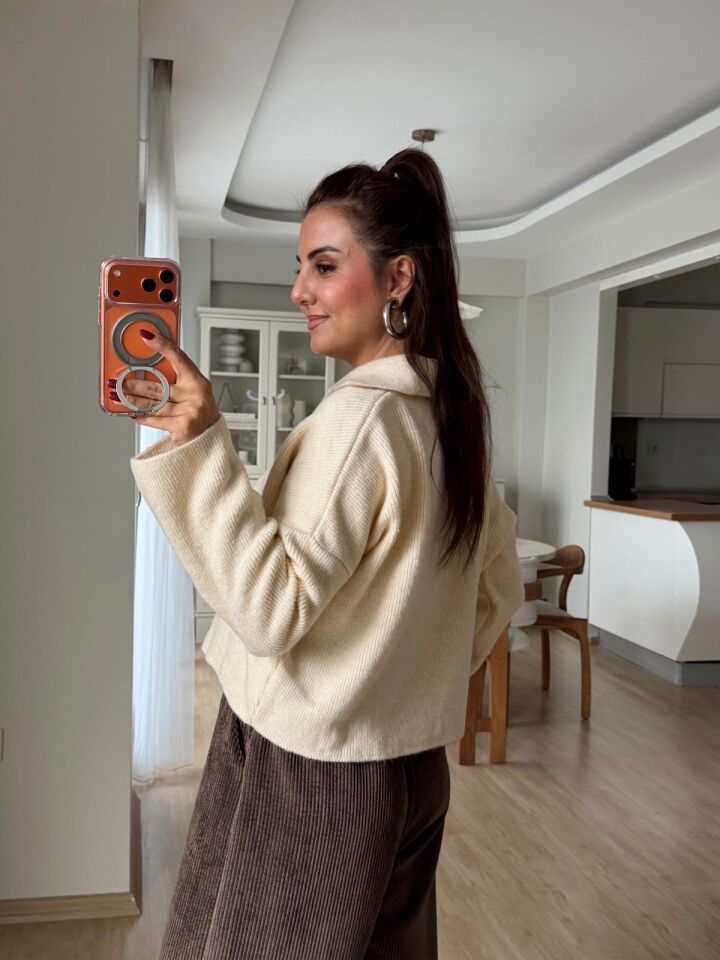 Polo Yaka Kazak Krem