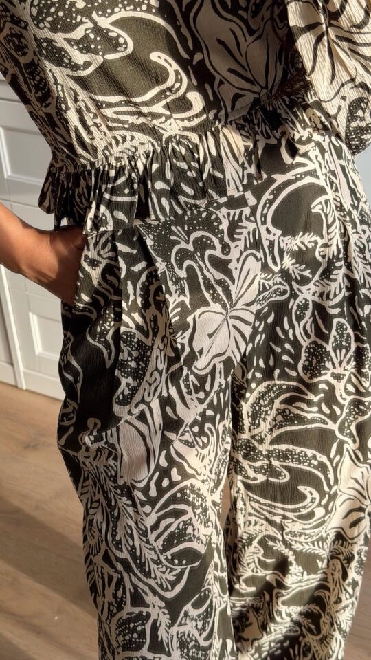 Çiçek Desen Haki Pantolon