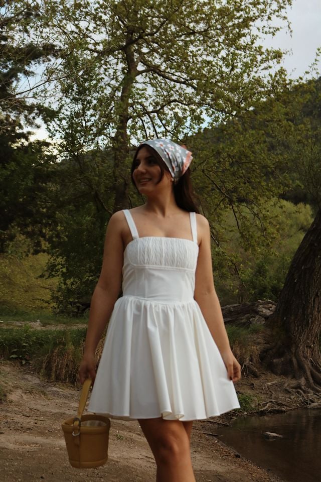 Askılı Beyaz Mini Elbise