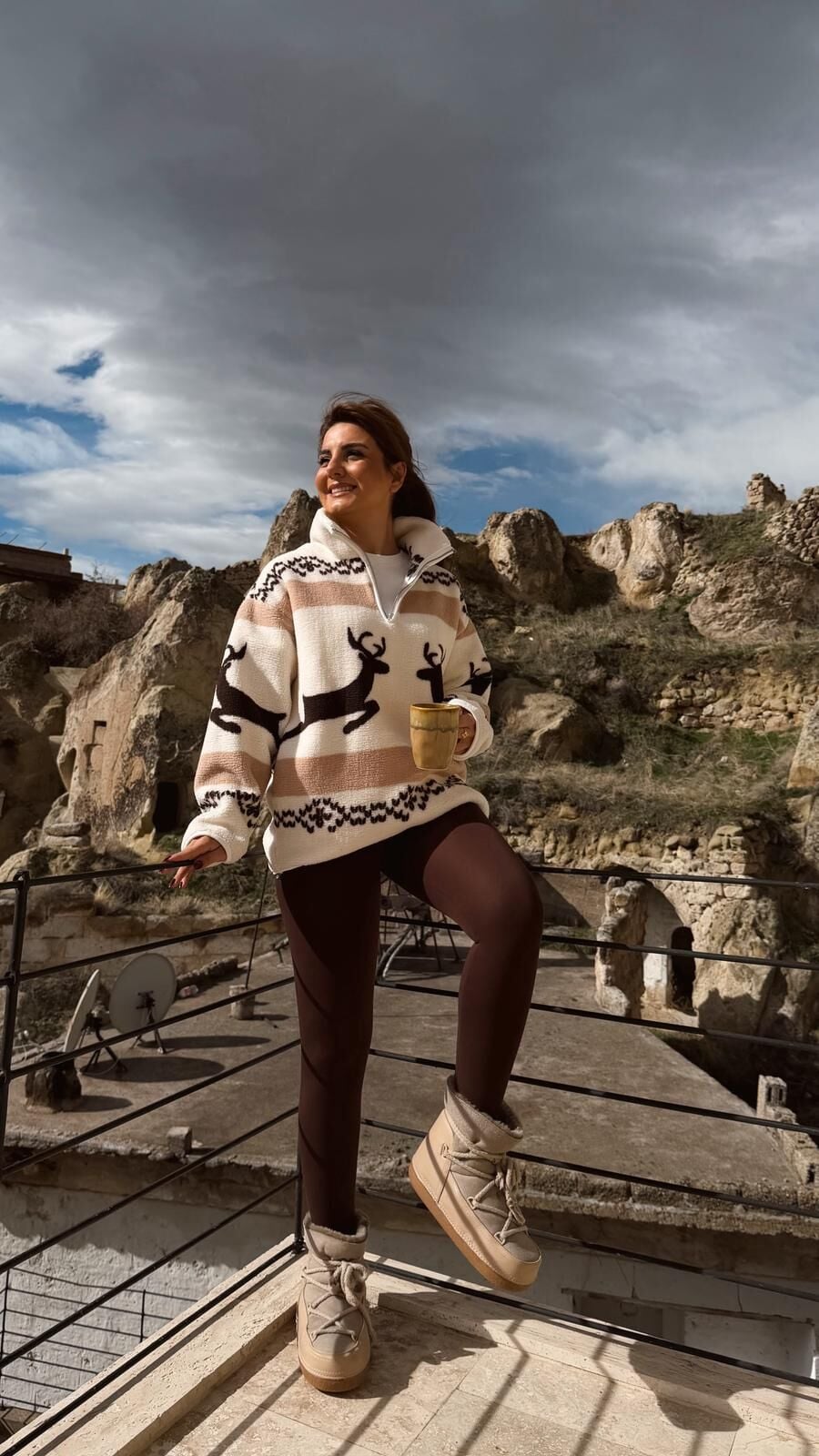 Geyik Desenli Fermuarlı Sweat