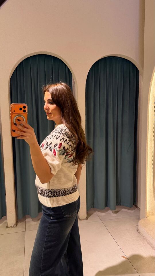 Desenli Kısa Kol Kazak Laci-Ekru