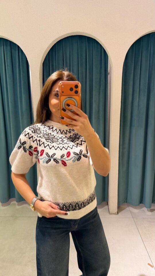 Desenli Kısa Kol Kazak Laci-Ekru