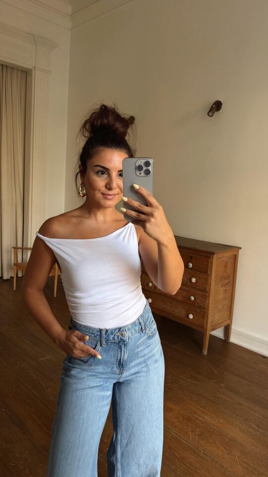 Drapeli Burgu Askı Bluz Beyaz