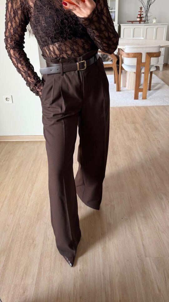 Piliseli Kemerli Pantolon Kahve
