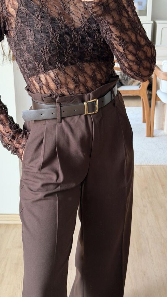 Piliseli Kemerli Pantolon Kahve