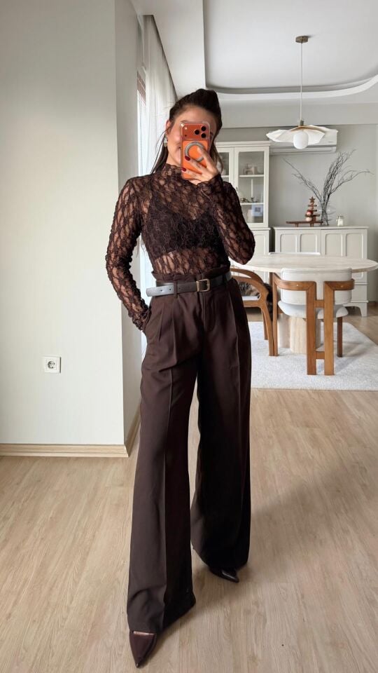 Piliseli Kemerli Pantolon Kahve