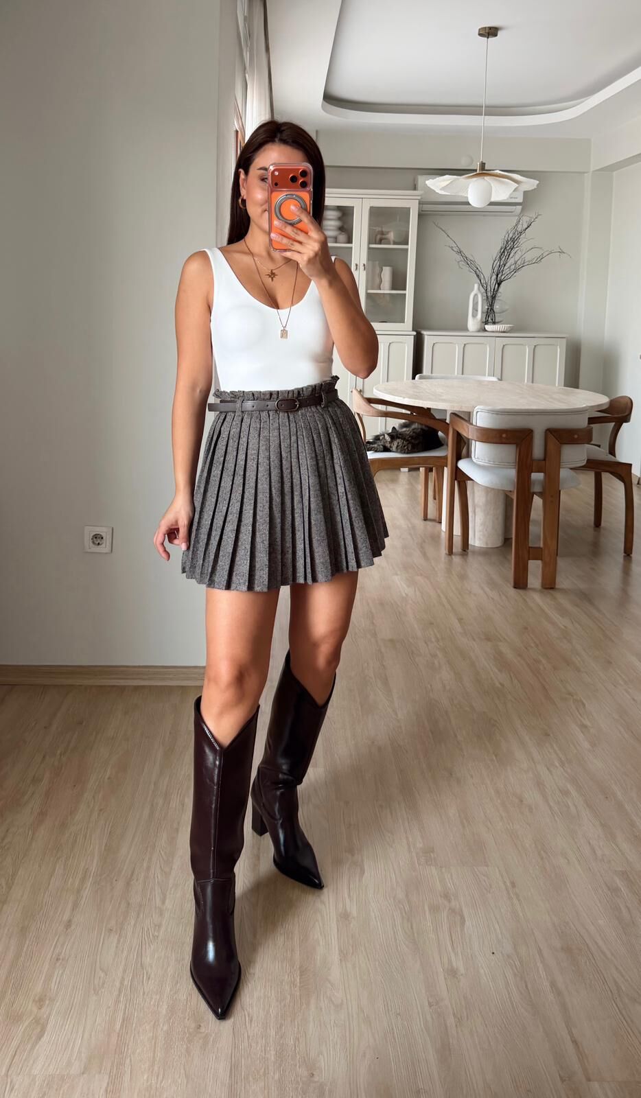 Kemerli Gri Pileli Etek