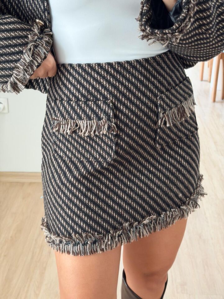 Tüvit Püsküllü Etek