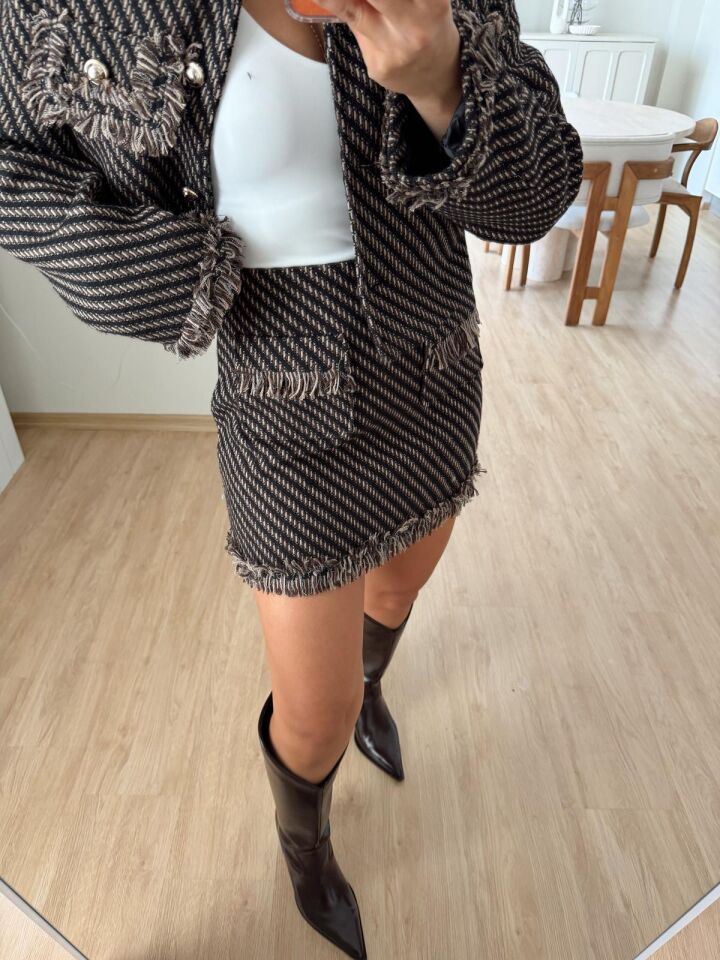 Tüvit Püsküllü Etek