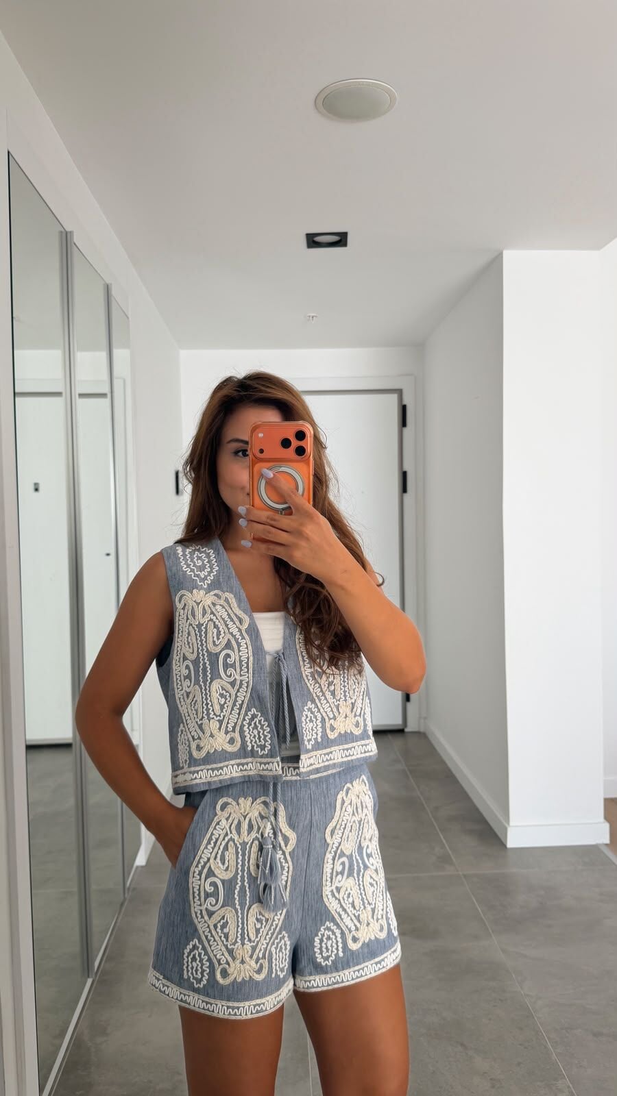 Bohem Nakışlı Mavi Yelek