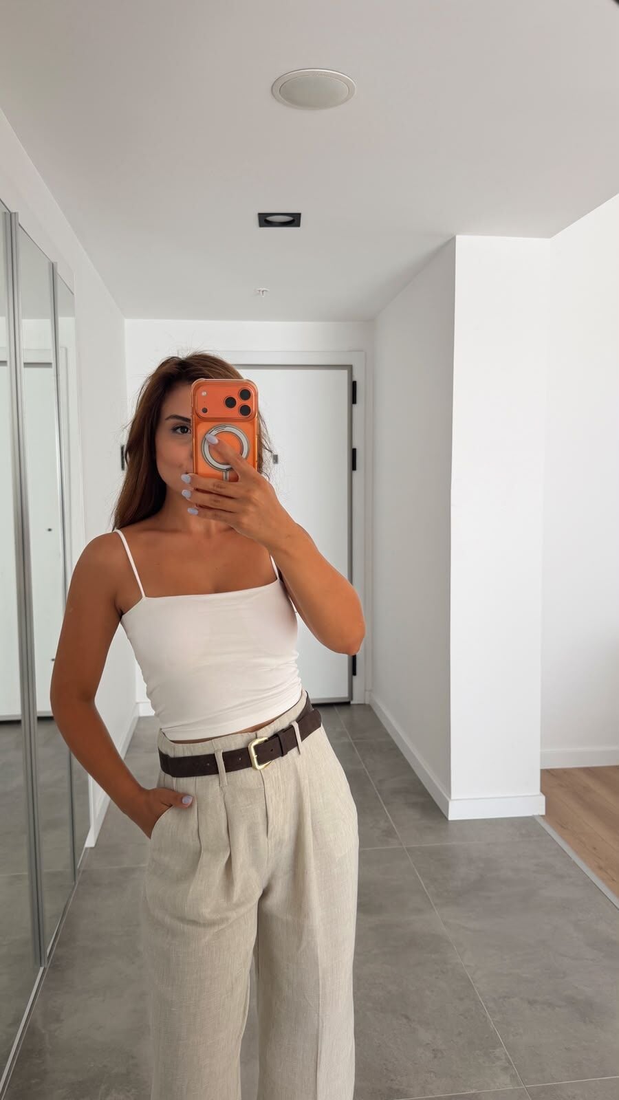 Ekru Askılı Basic Crop