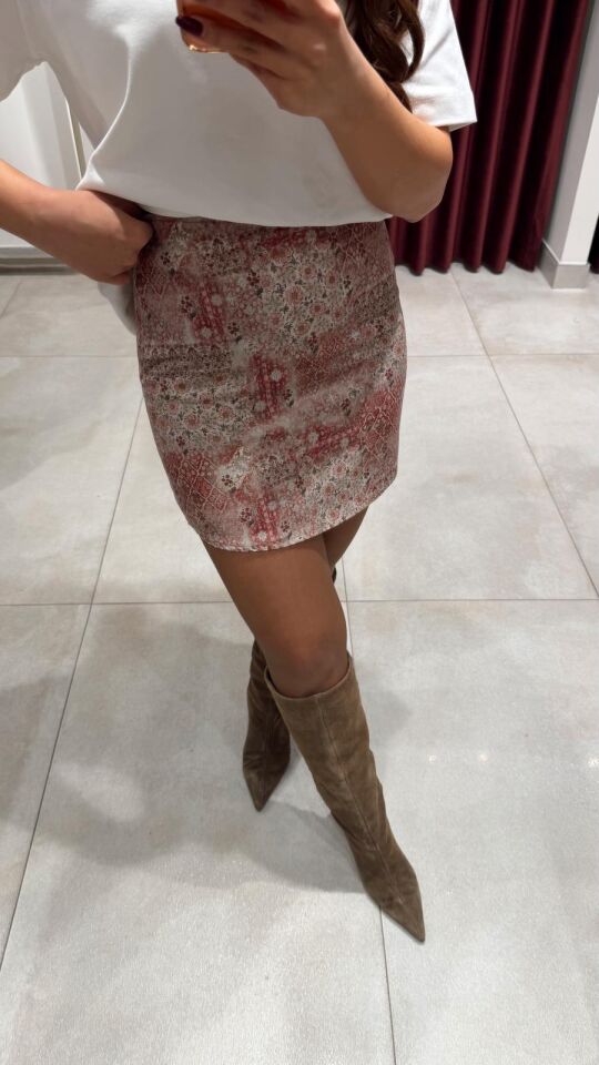 Krem Desenli Mini Etek