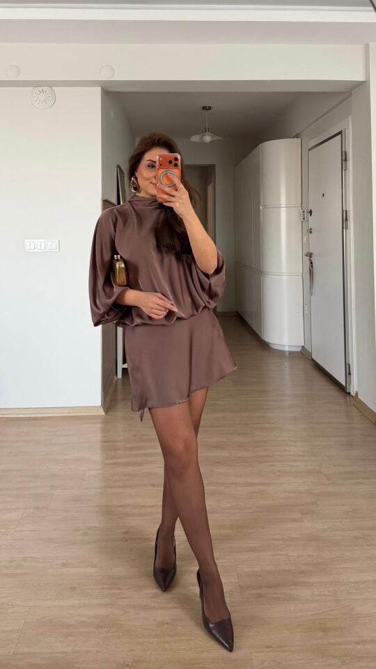 Saten Kahve Fularlı Elbise