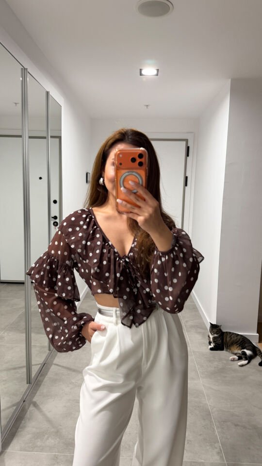 Puantiyeli Crop Bluz Kahve