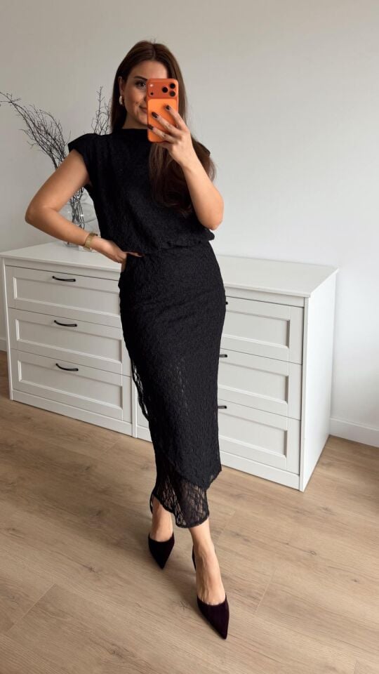 Vatkalı Dantel Elbise Siyah