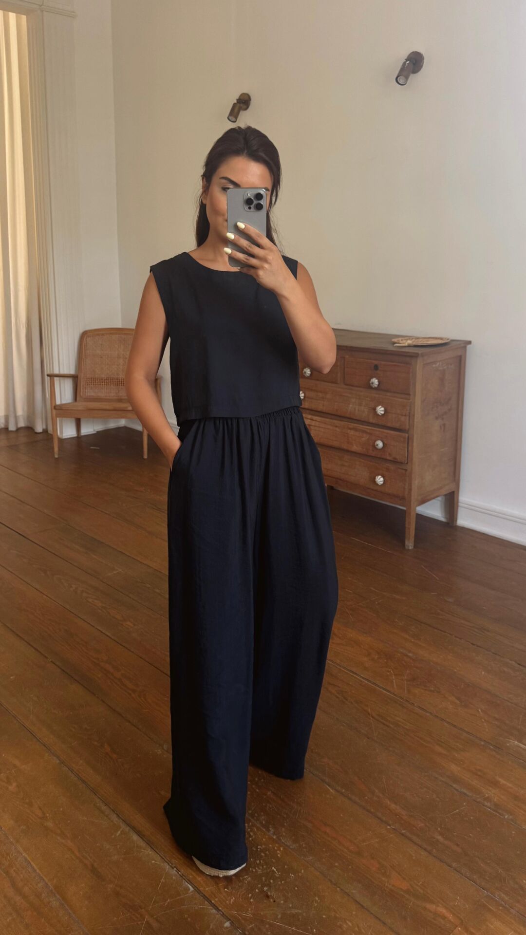 Yuvarlak Yaka Takım Siyah