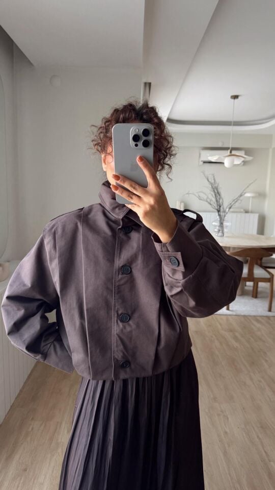 Pileli Düğmeli Kahve Ceket