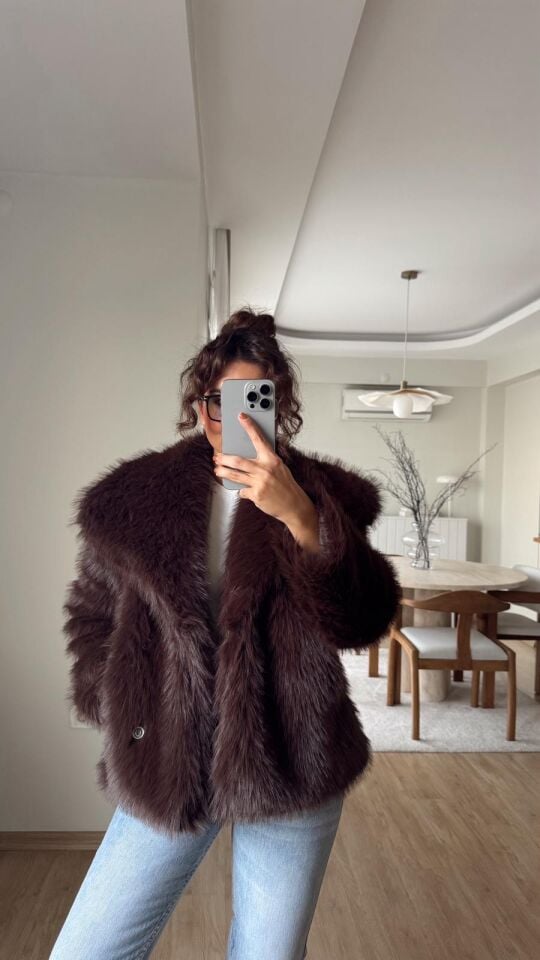 Acı Kahve Yakalı Kürk