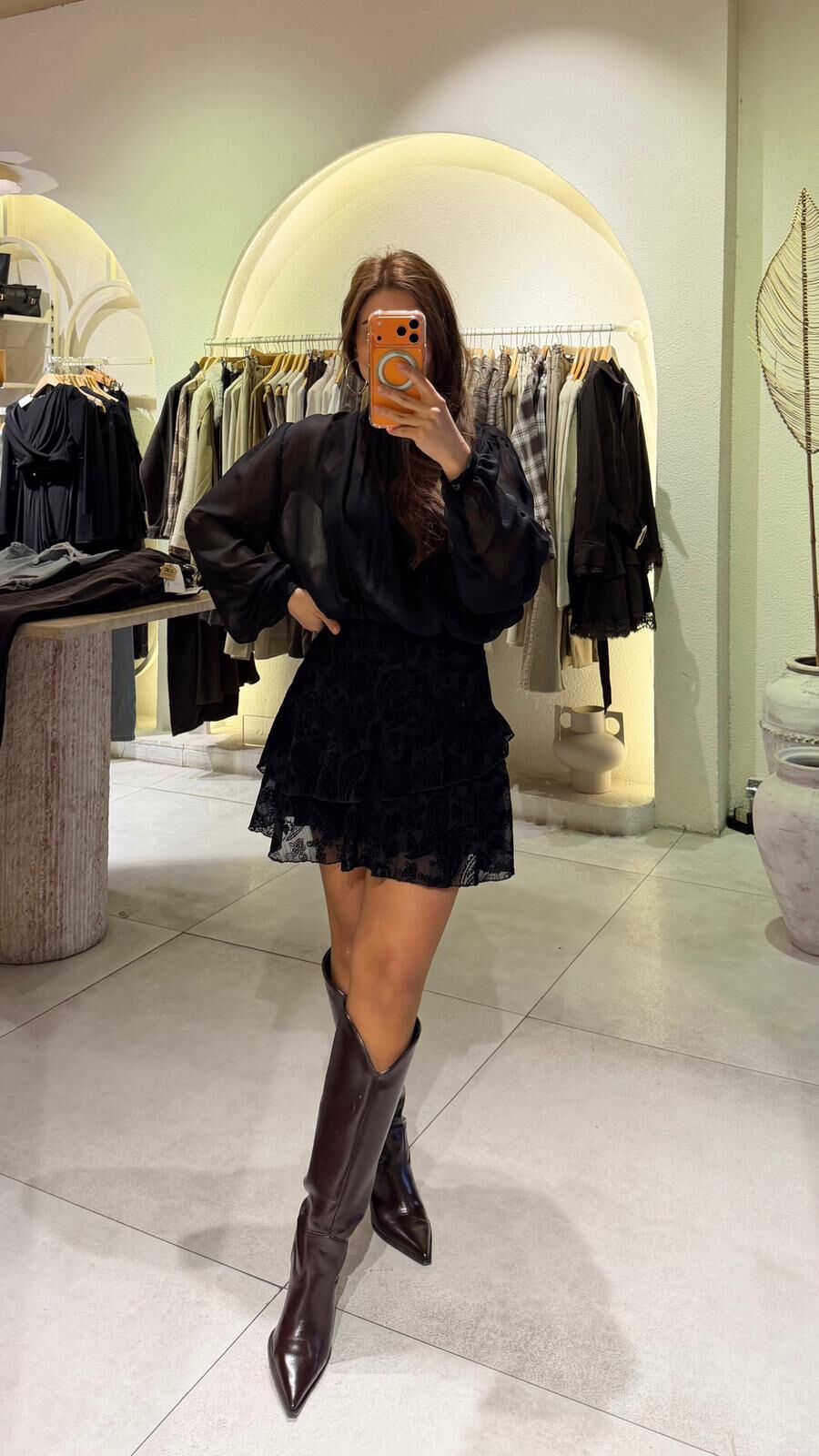 Katlı Transparan Siyah Elbise