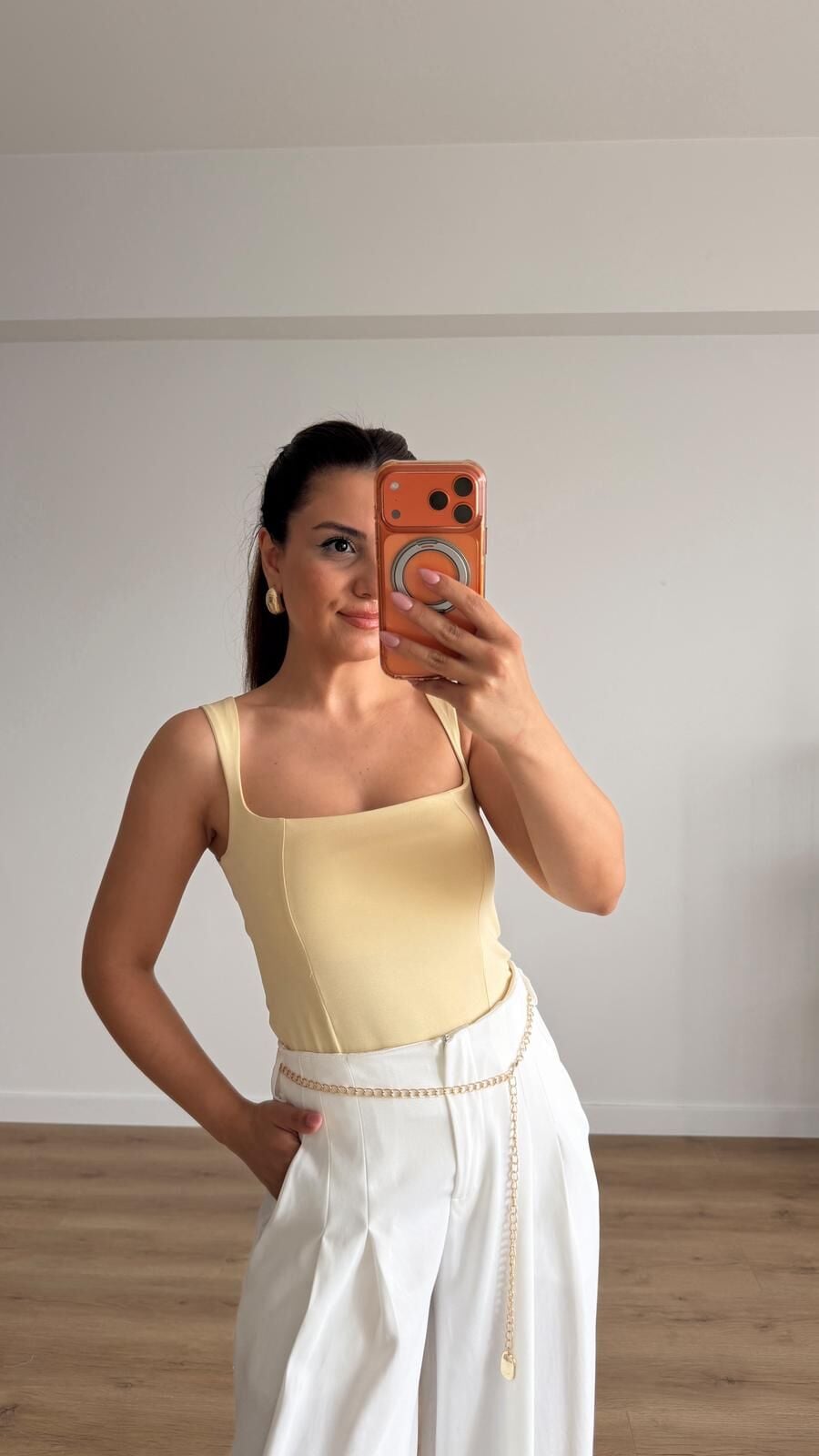 Kare Yaka Bluz Sarı