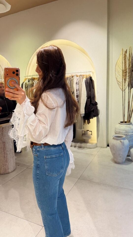 Dantelli Fırfır Gömlek Beyaz