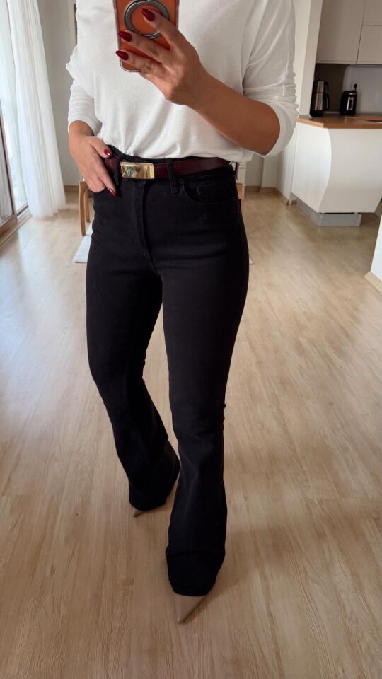 Siyah İspanyol 2106