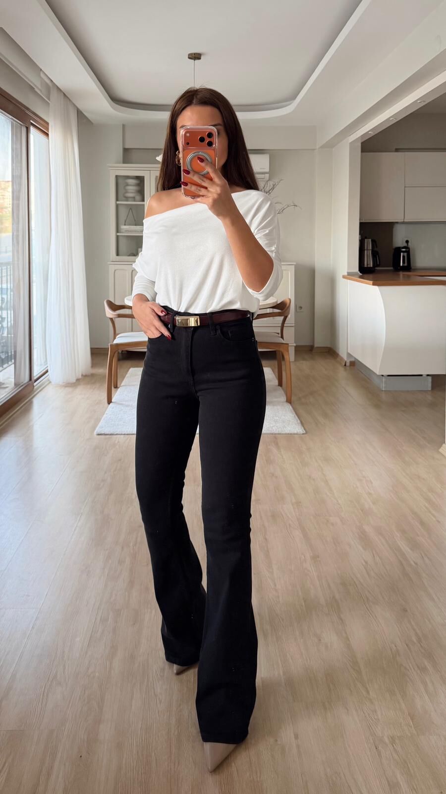 Siyah İspanyol 2106