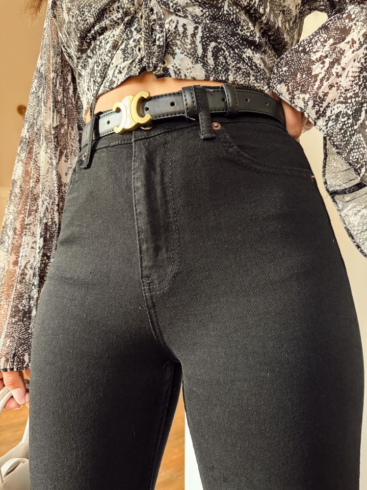 Siyah İspanyol 2106