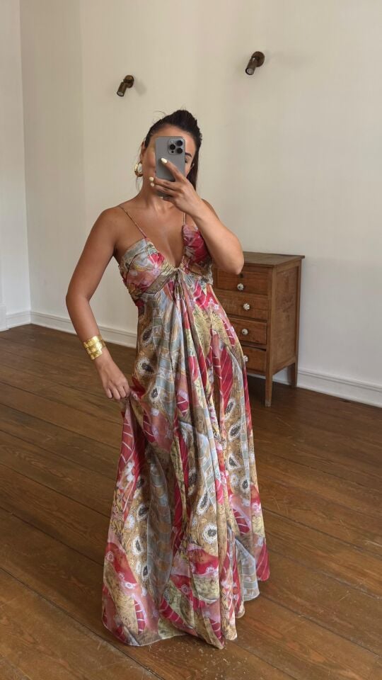 Göğüs Detay Şifon Elbise