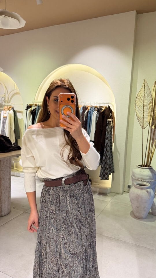 Kayık Yaka Triko Ekru