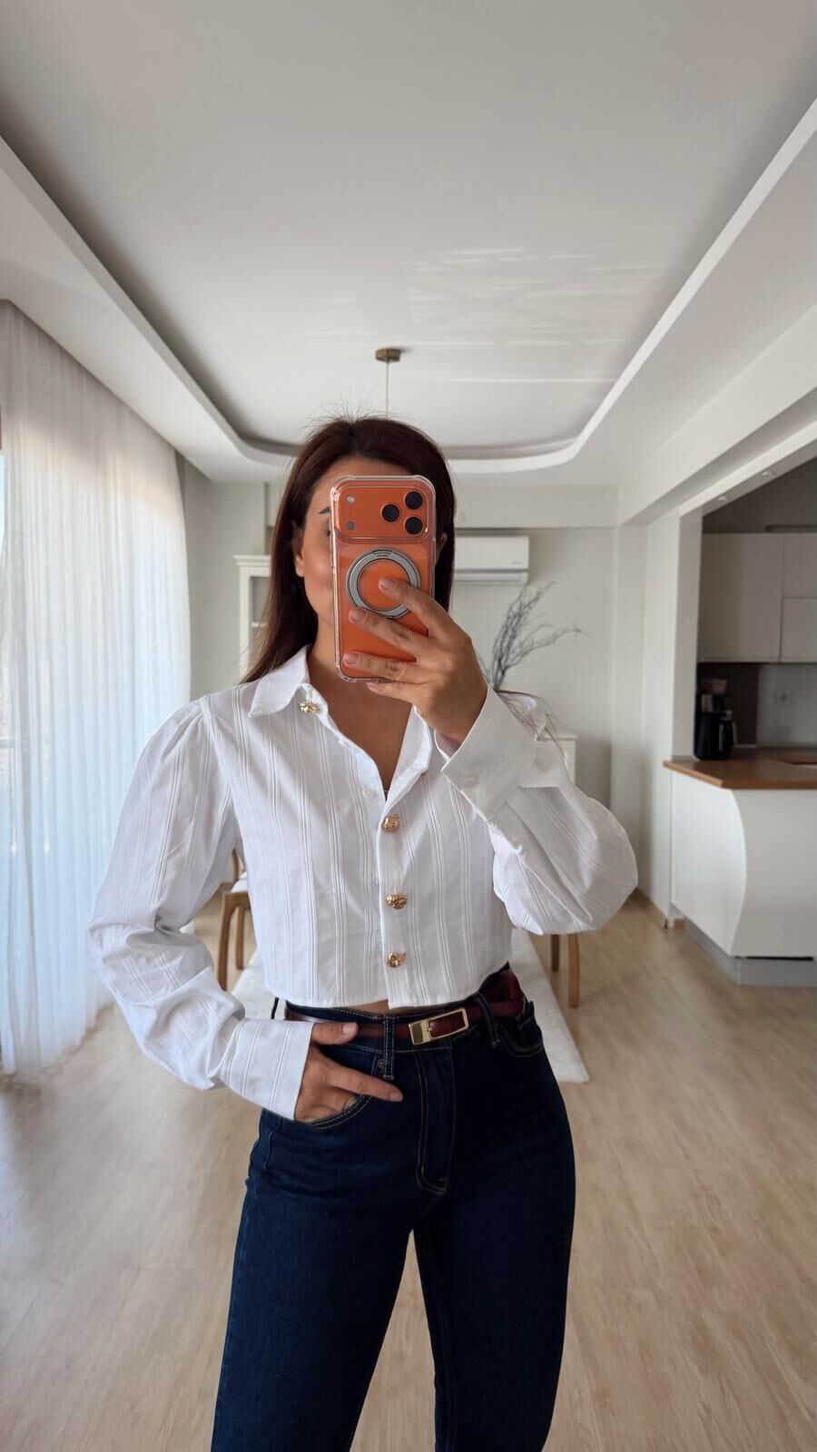 Gold Düğmeli Crop Beyaz Gömlek