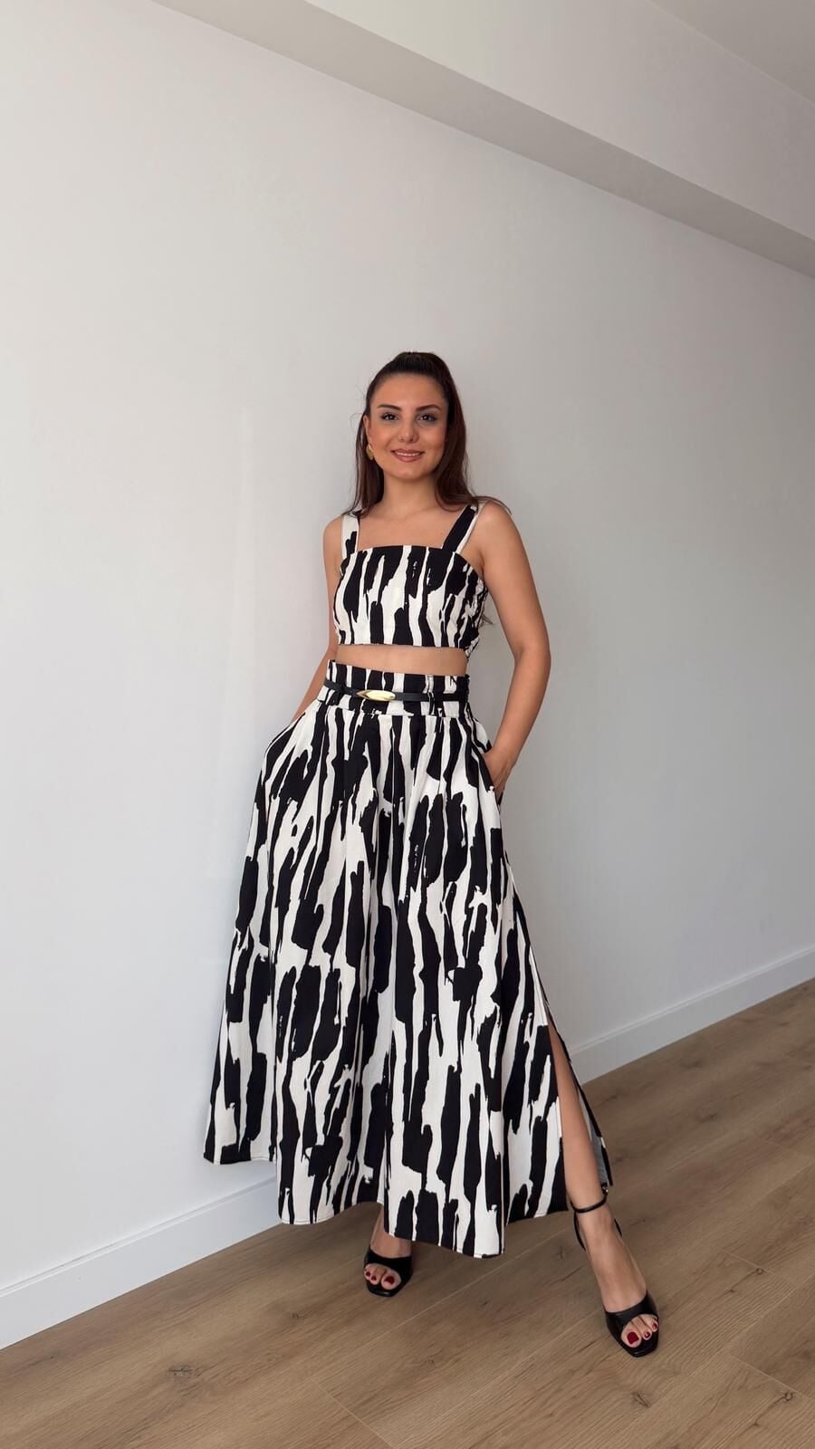Siyah Beyaz Etek Crop Takım