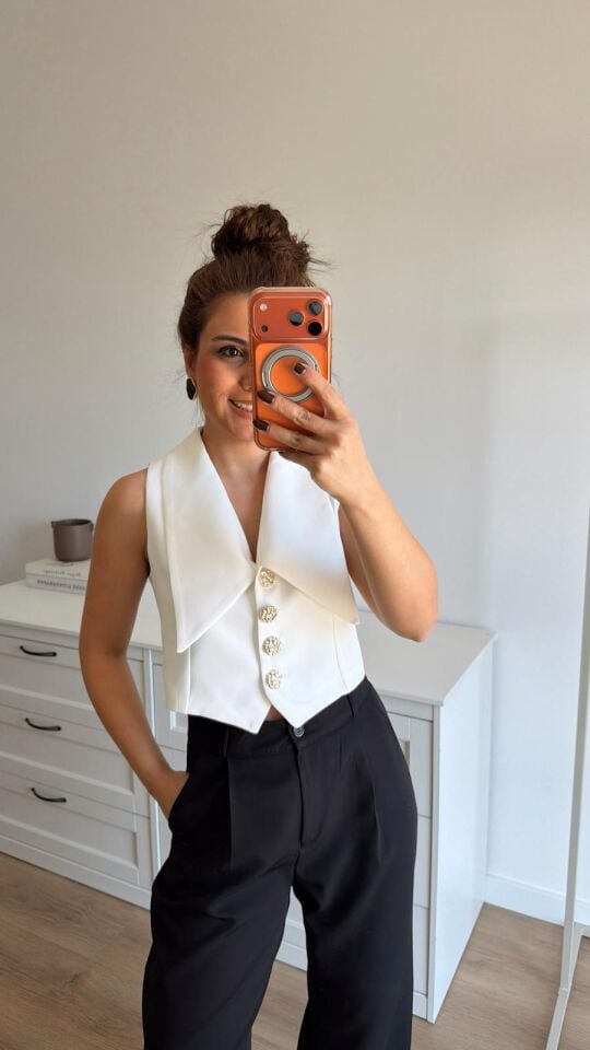 Beyaz Crop Yelek