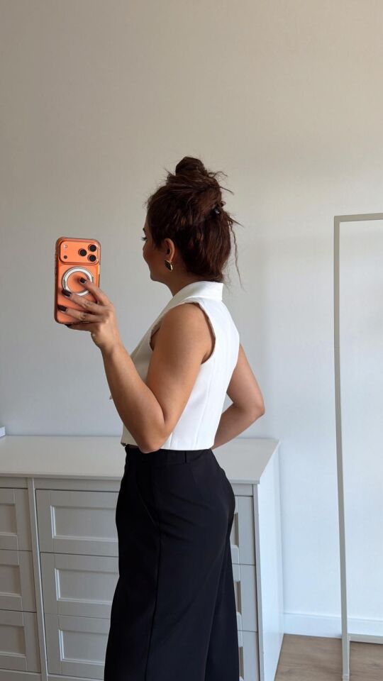 Beyaz Crop Yelek
