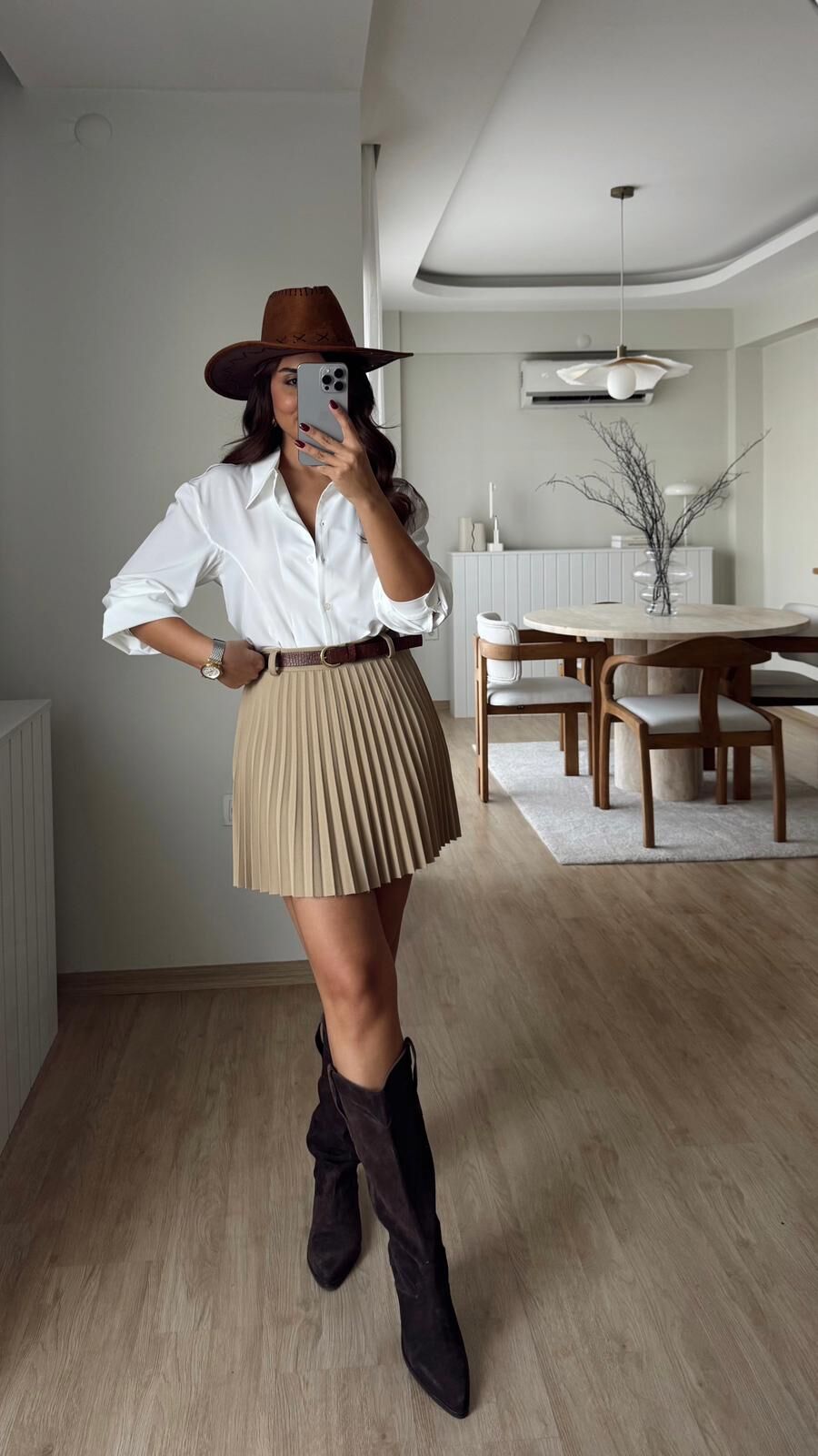 Kemerli Piliseli Etek Bej