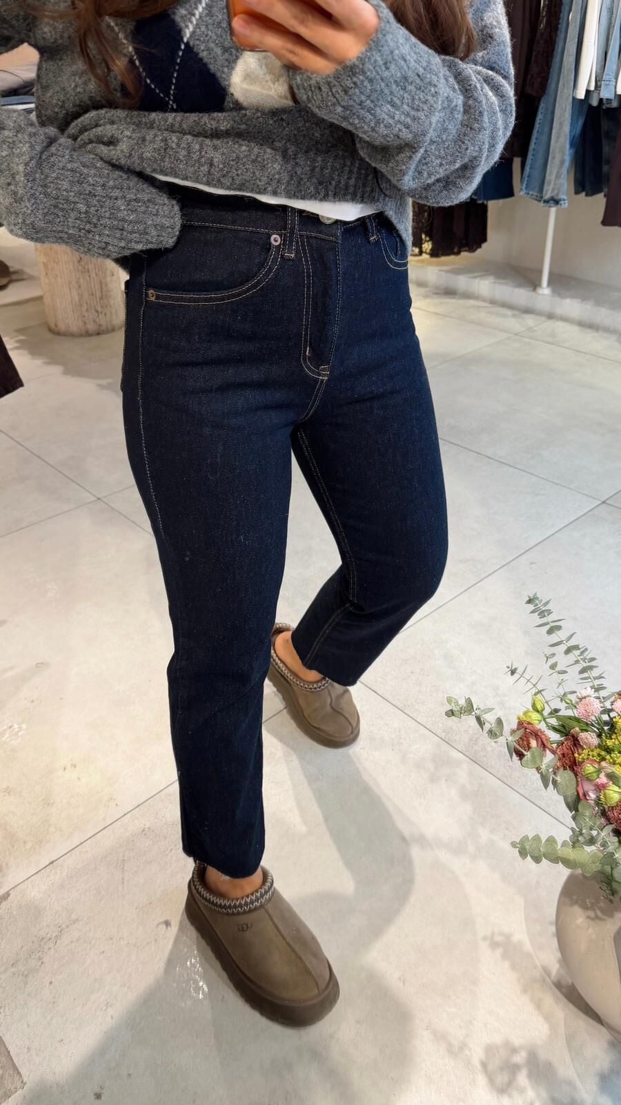 Laci Kesik Jean 2402