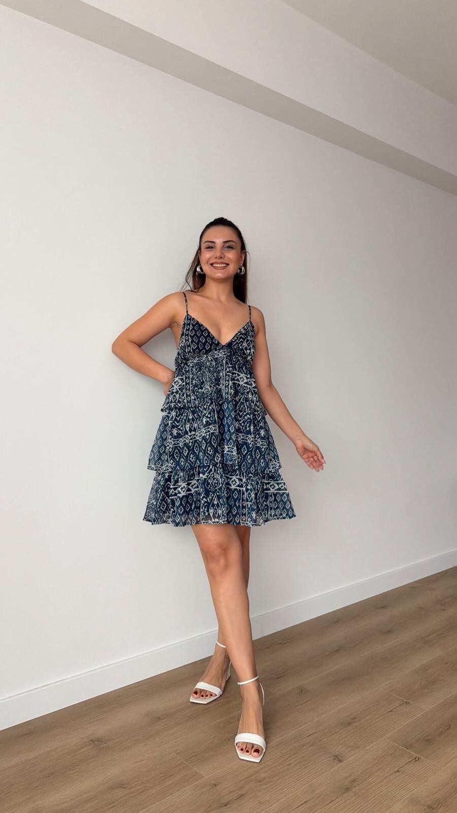 Mini Desenli Katlı Elbise