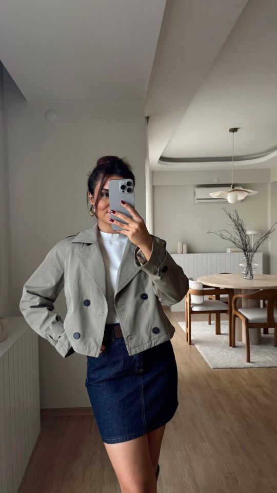 Düğmeli Crop Trench Haki