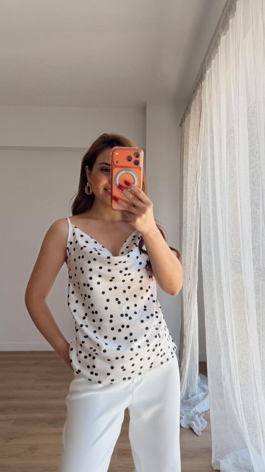Puantiyeli Askılı Bluz Beyaz