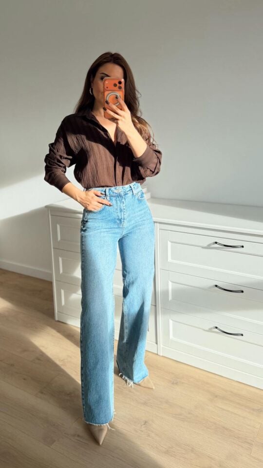 Açık Mavi Taşlamalı Straight Jean