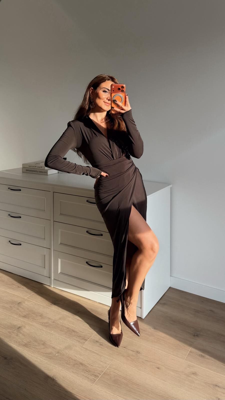 Ön Yırtmaçlı Drapeli Elbise