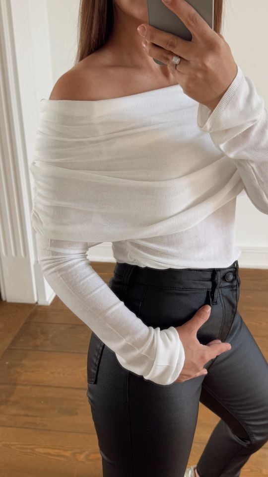 Madonna Triko Drape Bluz