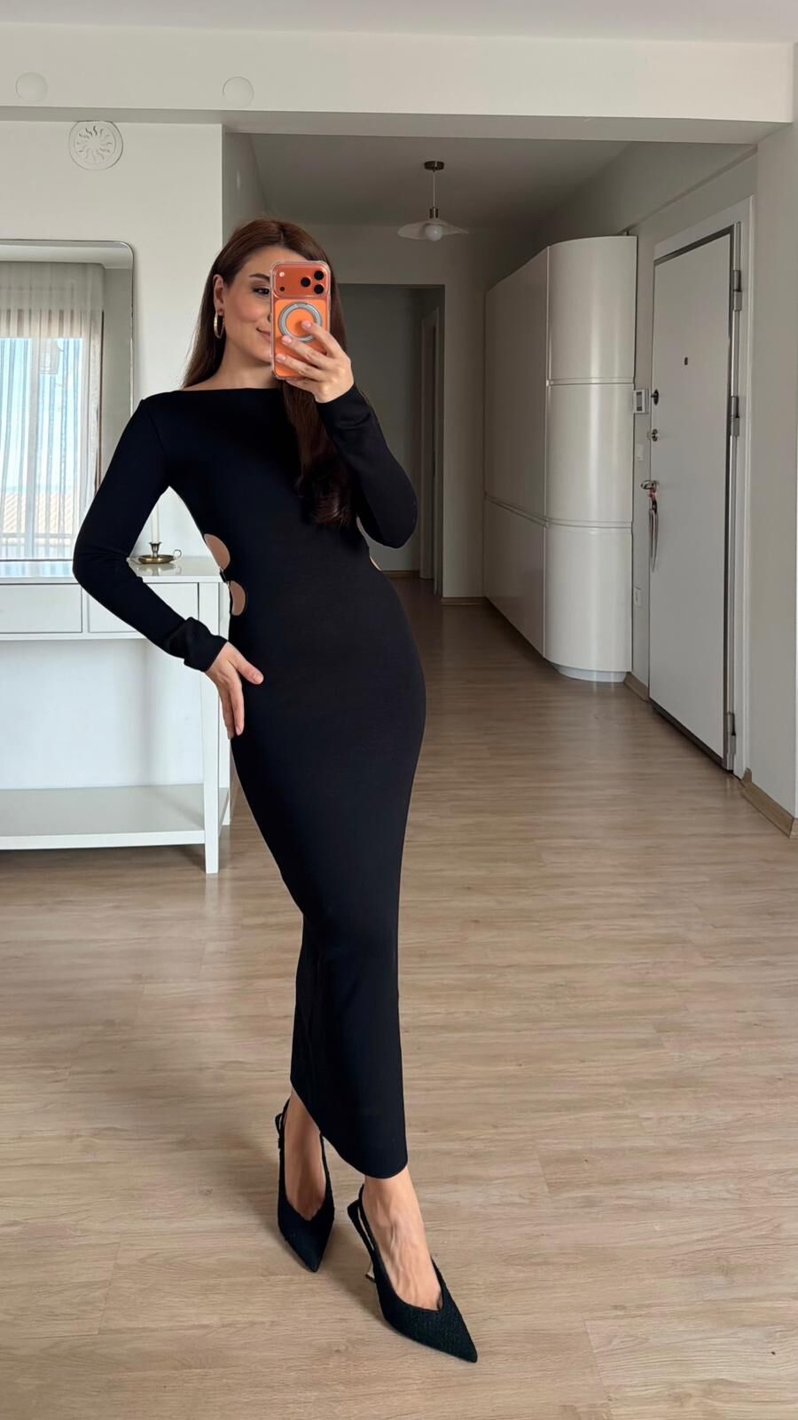 Zr Tokalı Dekolte Elbise