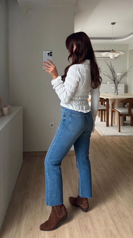 Taşlamalı Kesik Jean 2402